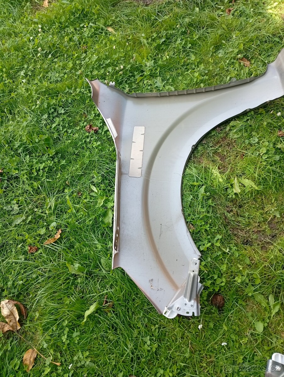 NISSAN NAVARA D23 RV 2020 BLATNÍK PRAVÝ A LEVÝ - 14