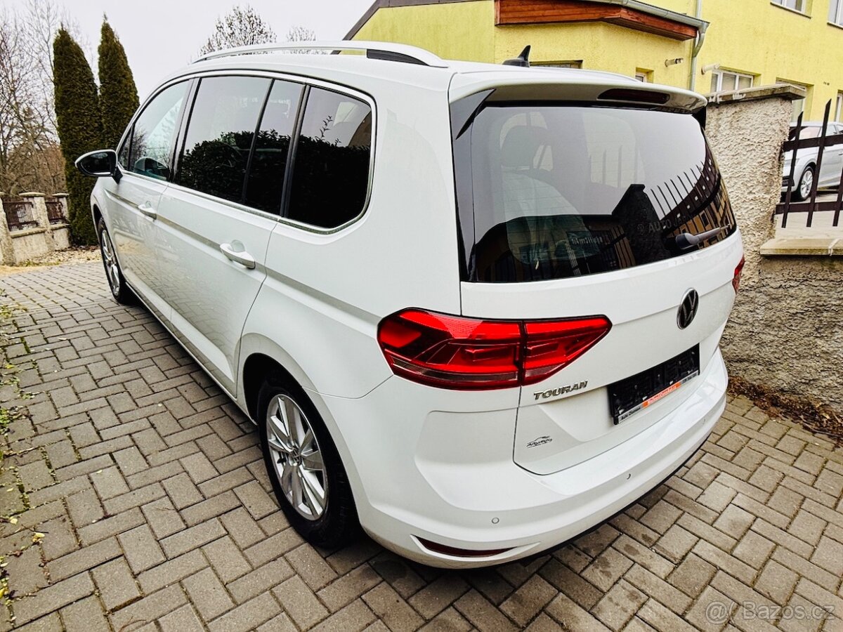 VW TOURAN 2,0TDi 110kW HIGHLINE TAŽNÉ ACC Vyhř.OKNO ČR - 14
