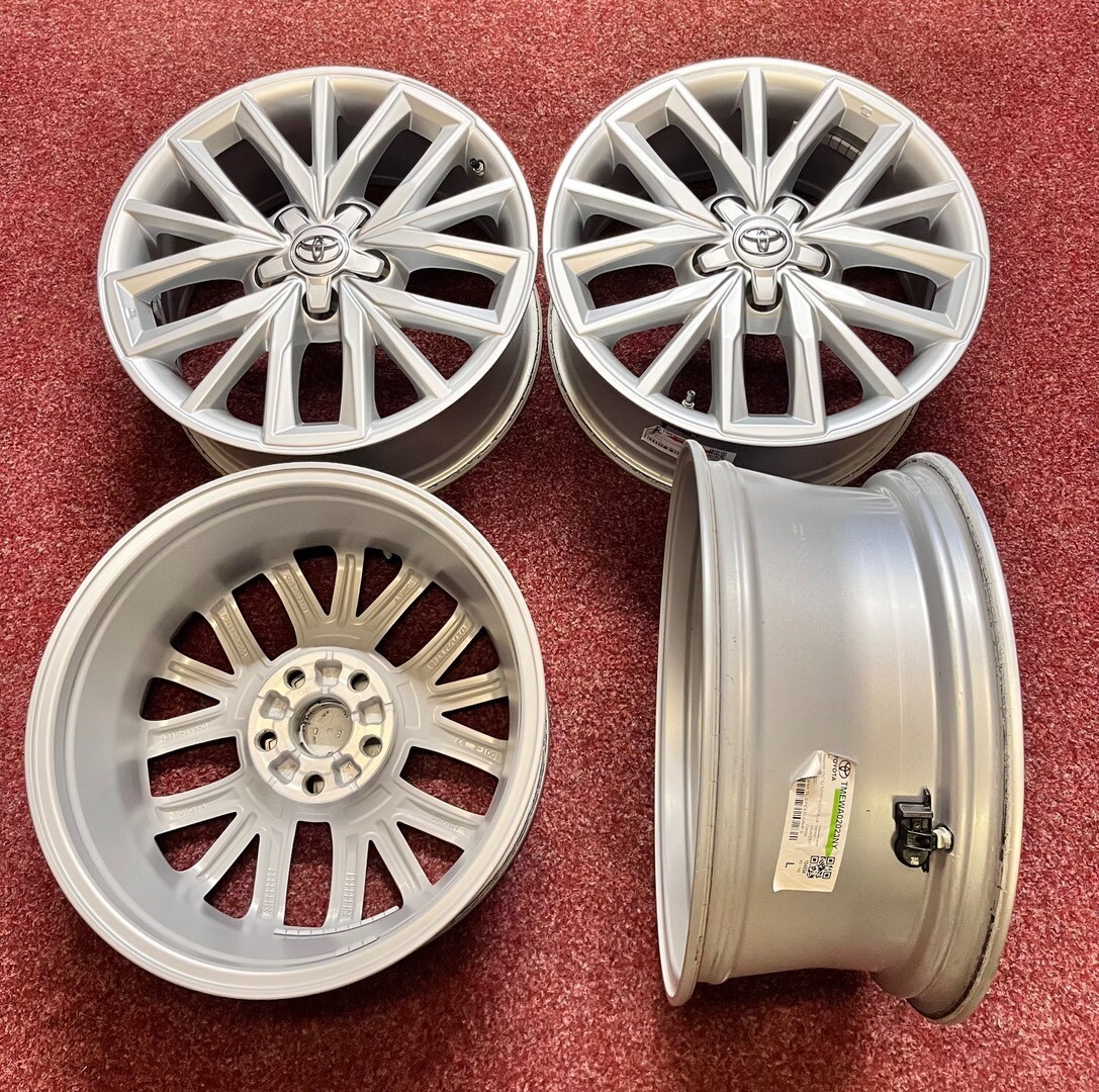 5x114,3 R17 ORIGINÁL Alu Toyota Corolla 2022 - JAKO NOVÉ - 14