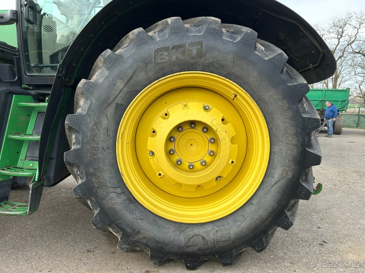 John Deere 6210R - 14