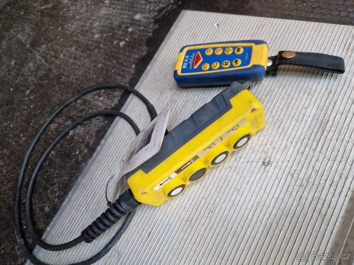 Dodávka s motorem 3,0 IVECO + hydraulické čelo - 14