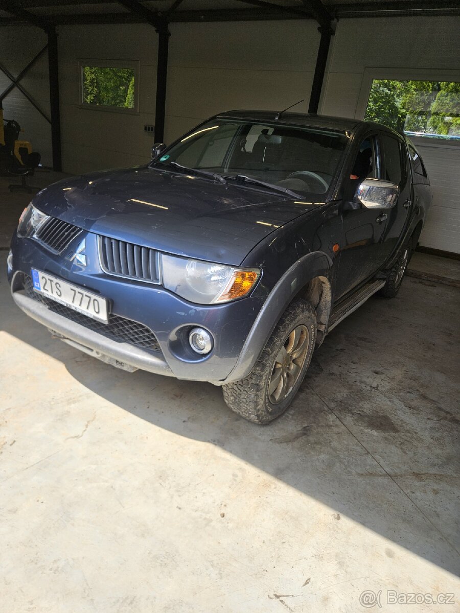 Mitsubishi L200 - 14