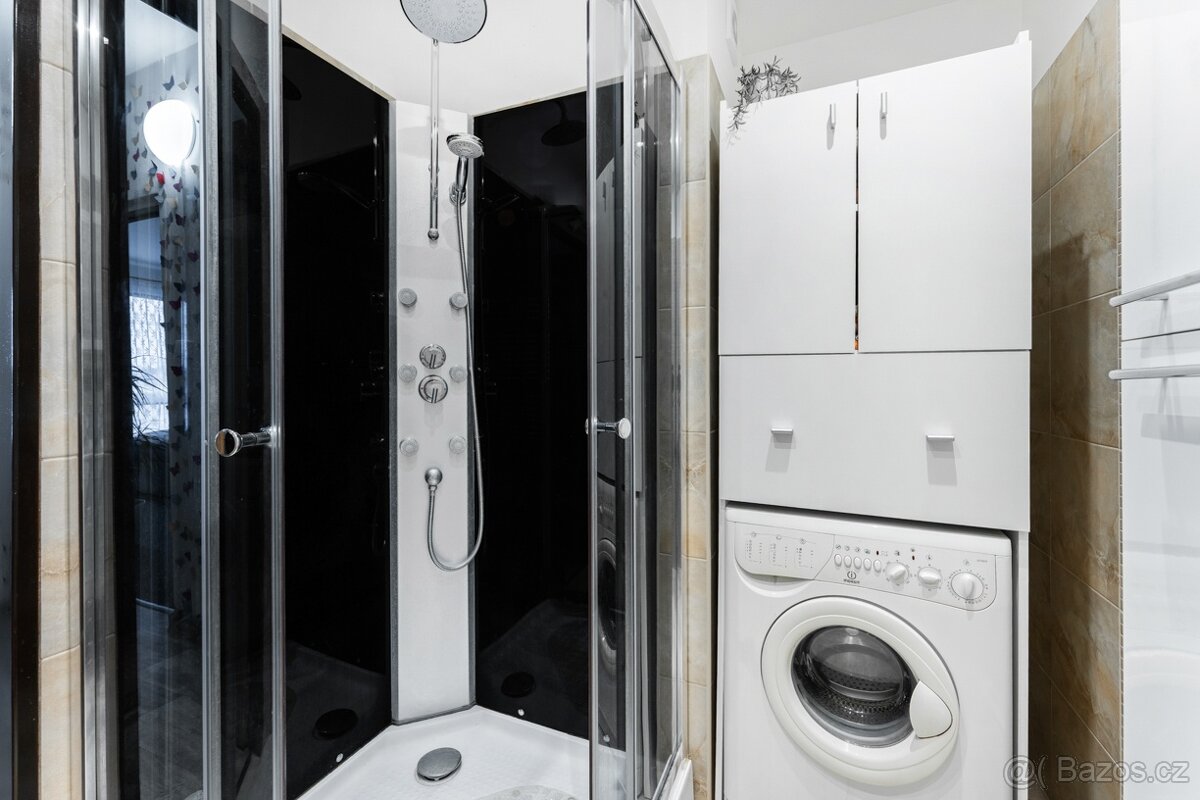 Byt 2+1 (70m2) Hradec Králové - 14