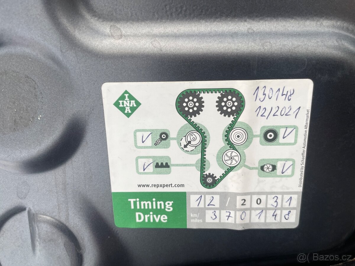 Volvo c30 1.6d 80 kw najeto 153.000km - 14