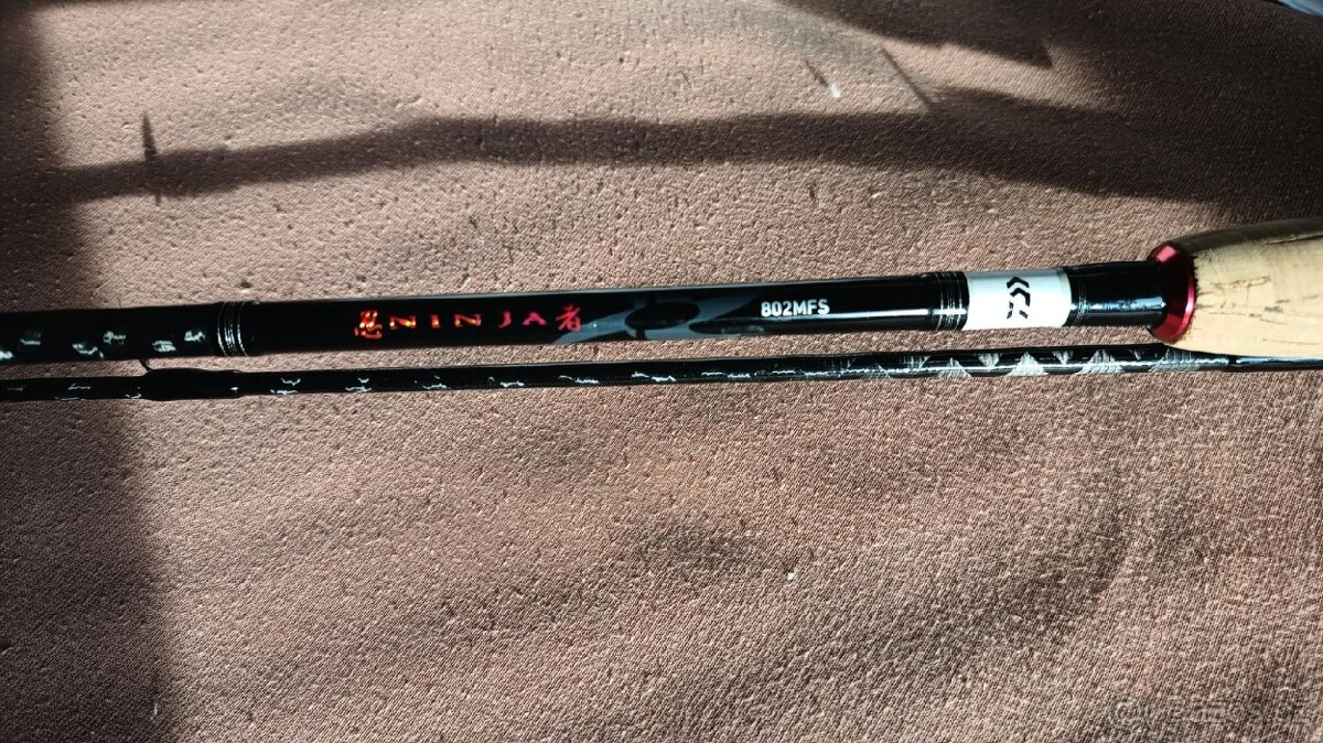 Prodám rybářské vidličky, nový rybářský prut Daiwa. - 14