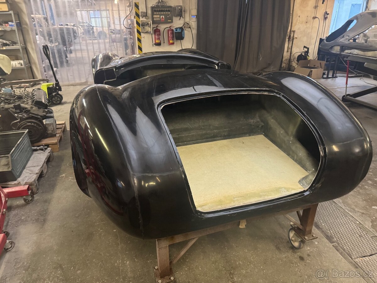 Shelby AC Cobra - 14