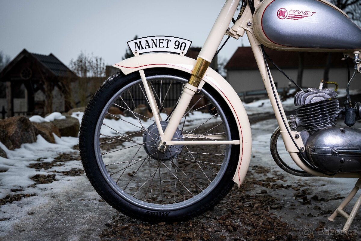 MANET 90 DVOUPÍST - 14