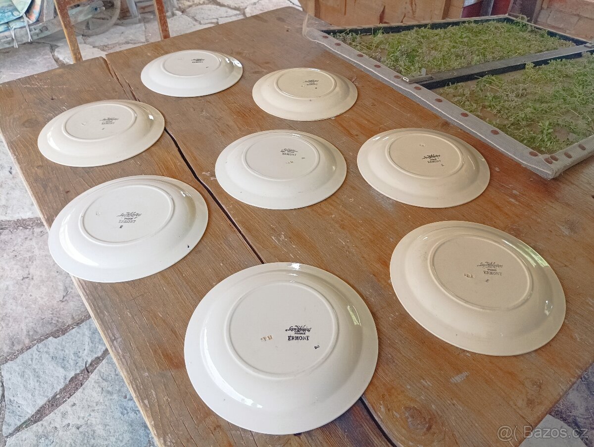 ART DECO FAJÁNS RUČNĚ MALOVANÝ TALÍŘ - SARREGUEMINES FRANCIE - 14