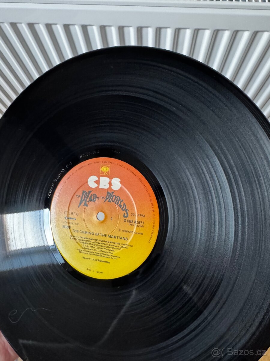 The War Of The Worlds | 1st uk 2LP press | Sticker | NM+ - 14