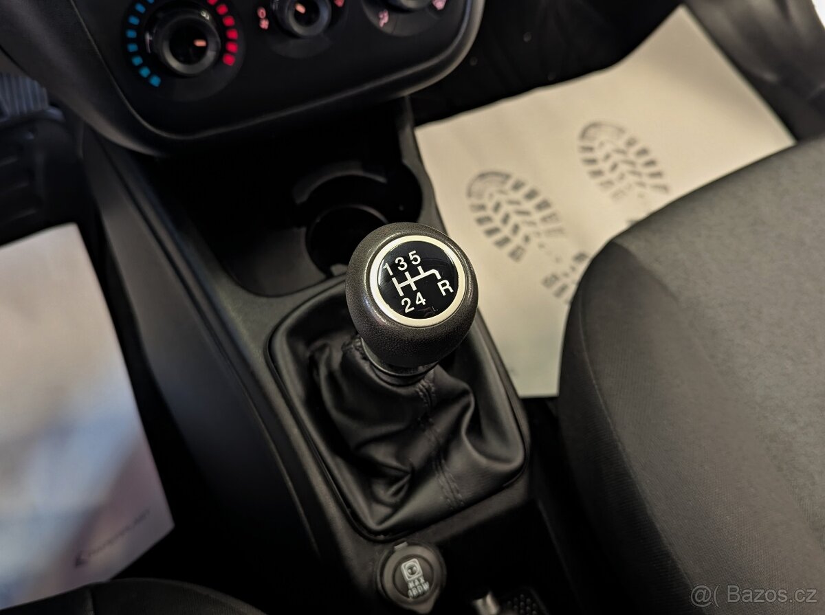 Fiat Punto 1.2i 51kW 1. majitel ČR, KLIMA - 14