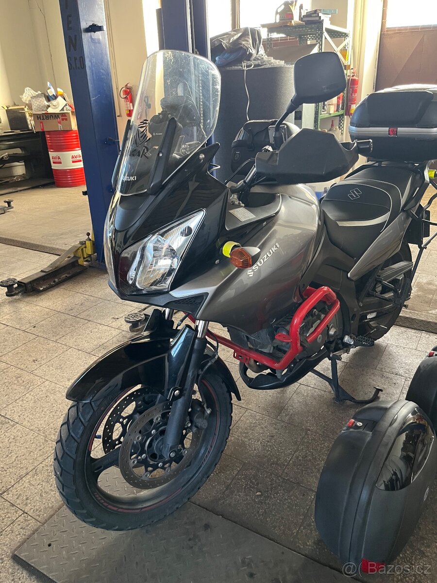 Suzuki WVB1 V-STROM 650 - 14