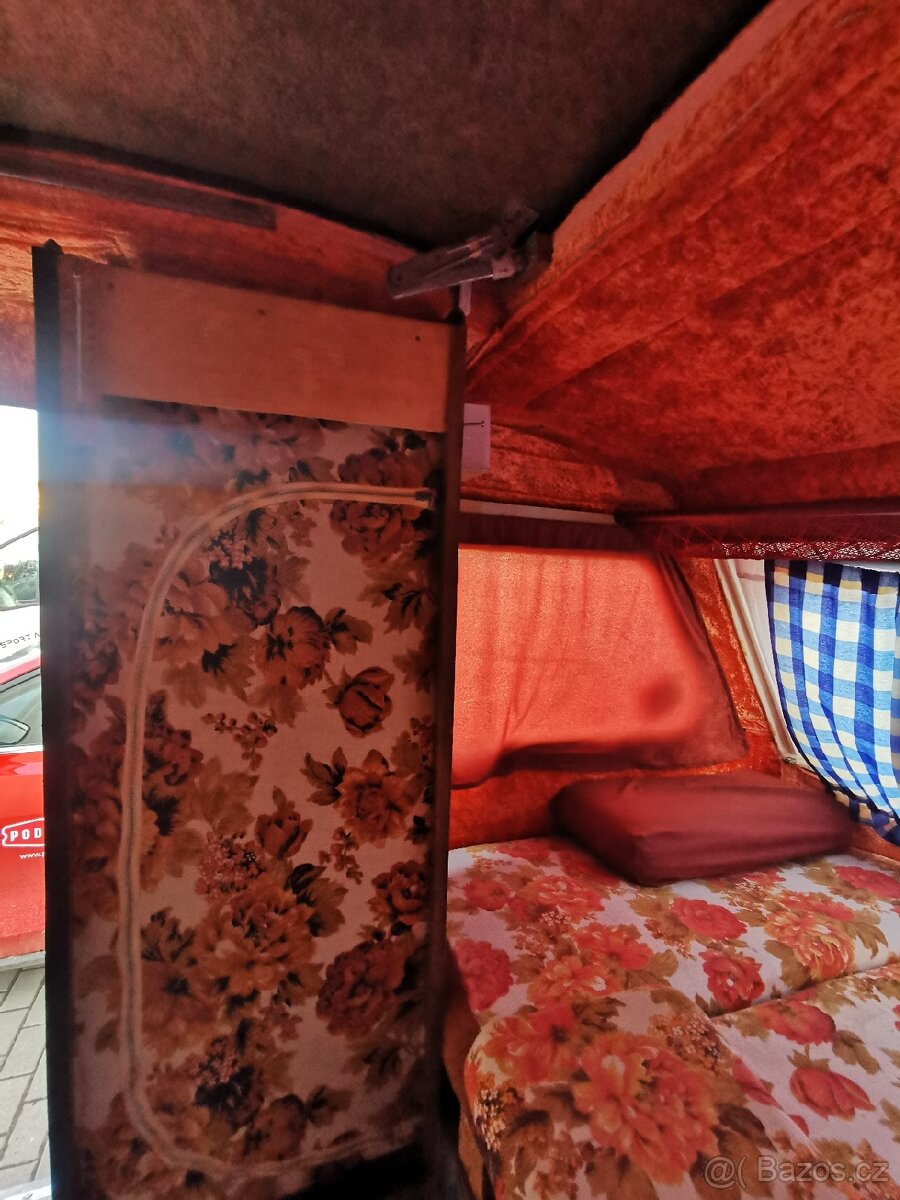 Polsky karavan N126, Polak N126, Lednice, Naftové topeni - 14