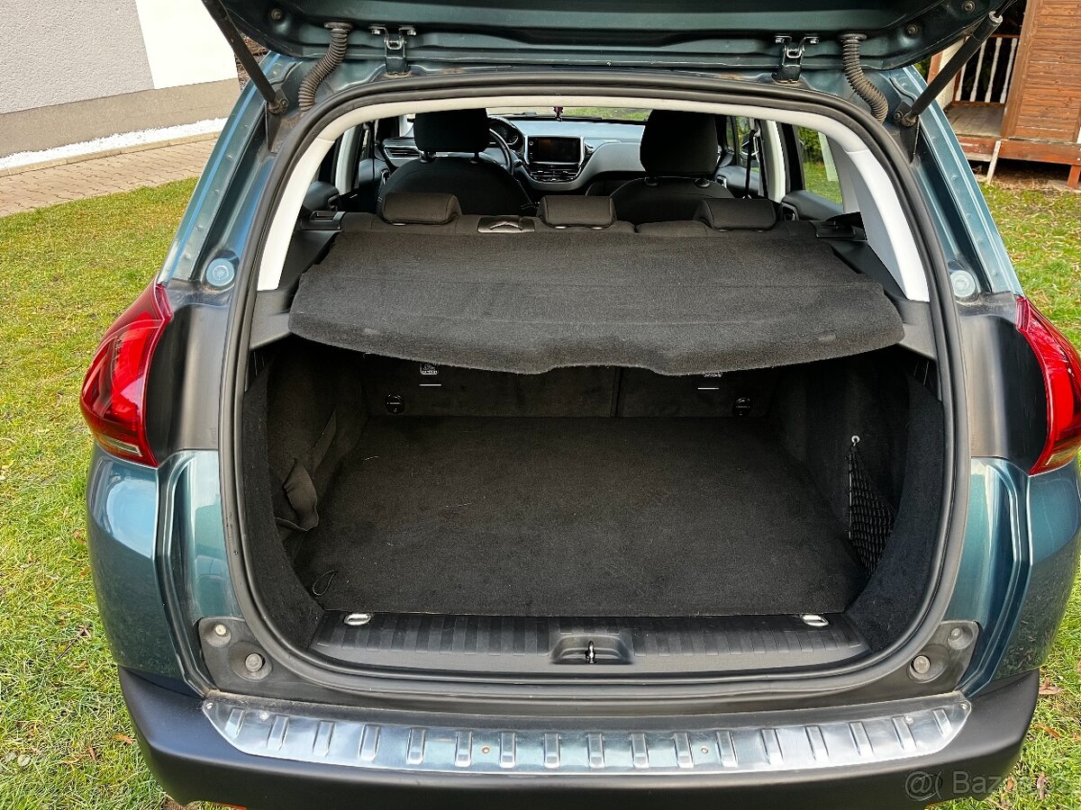 Peugeot 2008 1.2i 81Kw r.v2016 Nové v ČR - 14