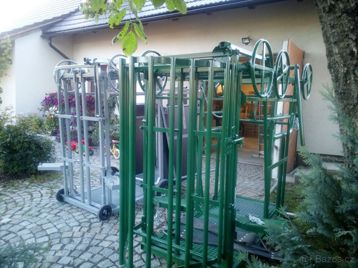 Fixační klec pro skot - 14