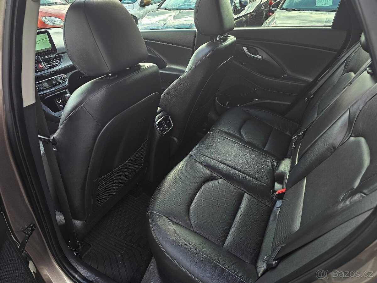 i30 1,6CRDi 100KW 48V 7DTC Premium MHEV 2021 76tkm KŮŽE ALU - 14