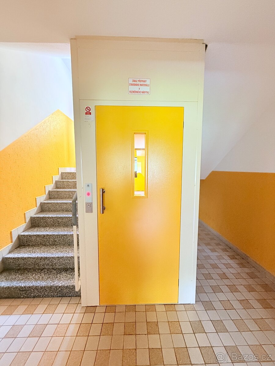 Prostorný a světlý byt 3+1 s balkonem v klidné části Volar - 14