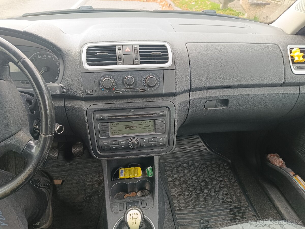 Škoda Roomster 1,2 HTP - 14