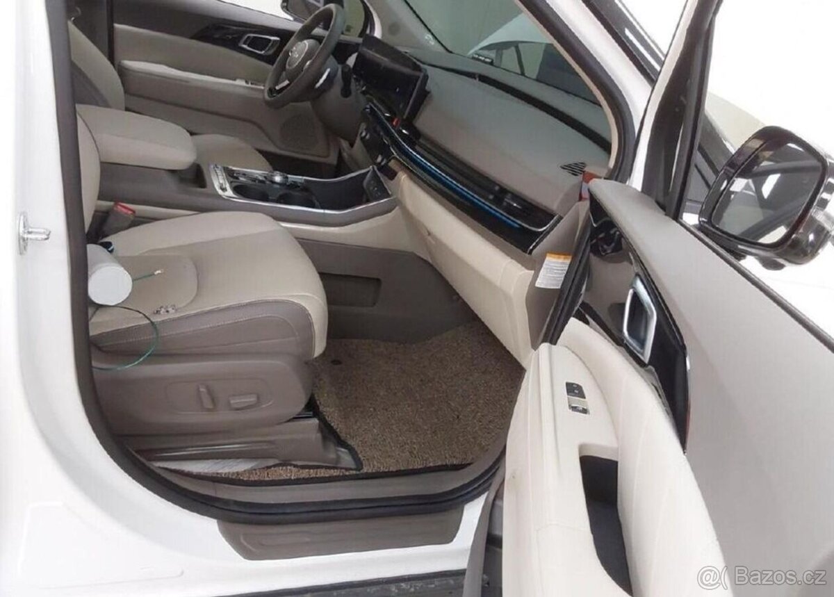 Kia Carnival 1.6-HEV-9MÍST-VŮZ NA CESTĚ - 14