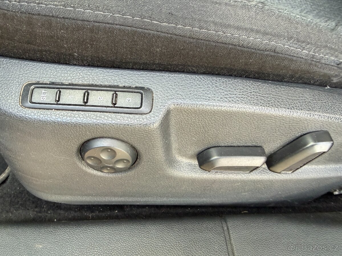 Škoda Superb 3.6 V6 4x4 DSG - 14