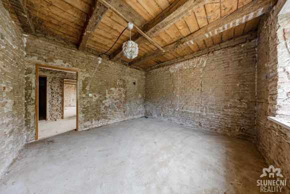 Rodinný dům 5+1, 3+1 na pozemku 840 m², obec Němčičky - 14