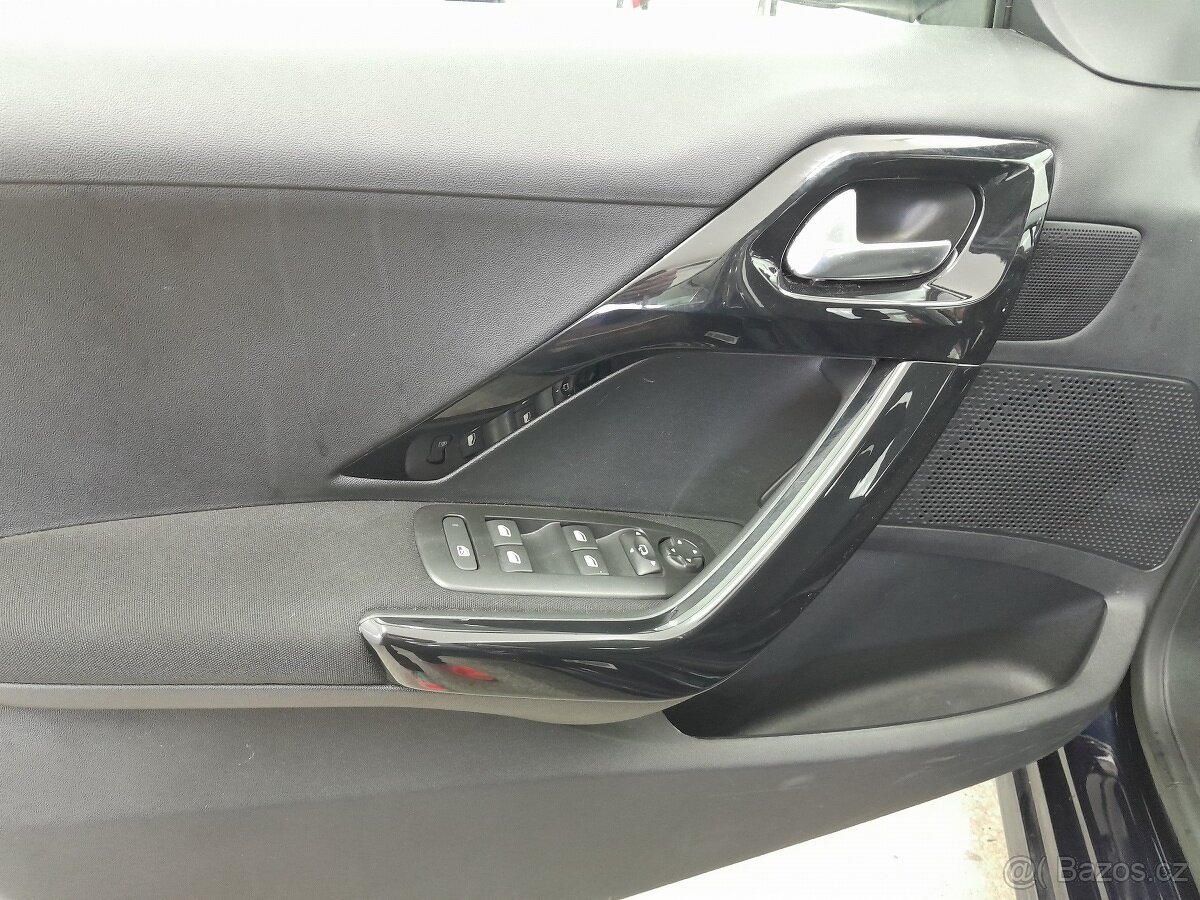 Peugeot 208 1,2 PURETECH - 14
