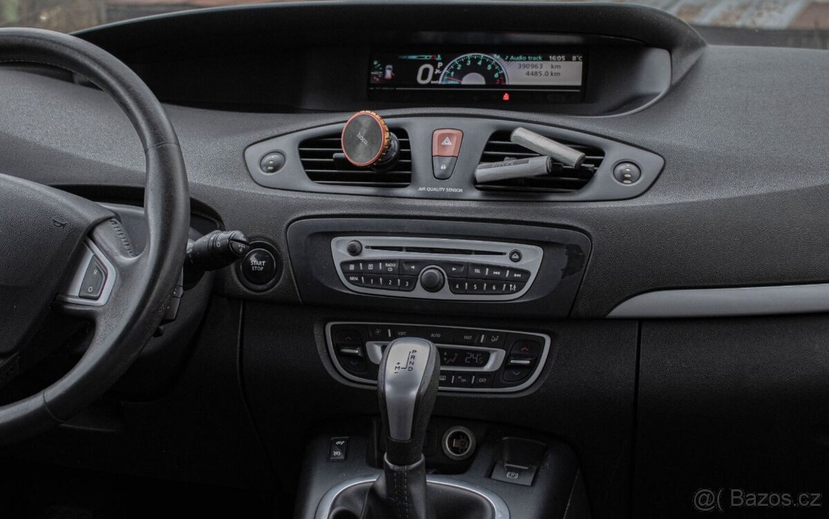 Renault Scenic 2.0 CVT 2011 - 14
