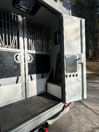 Theault prepravník na kone - 14