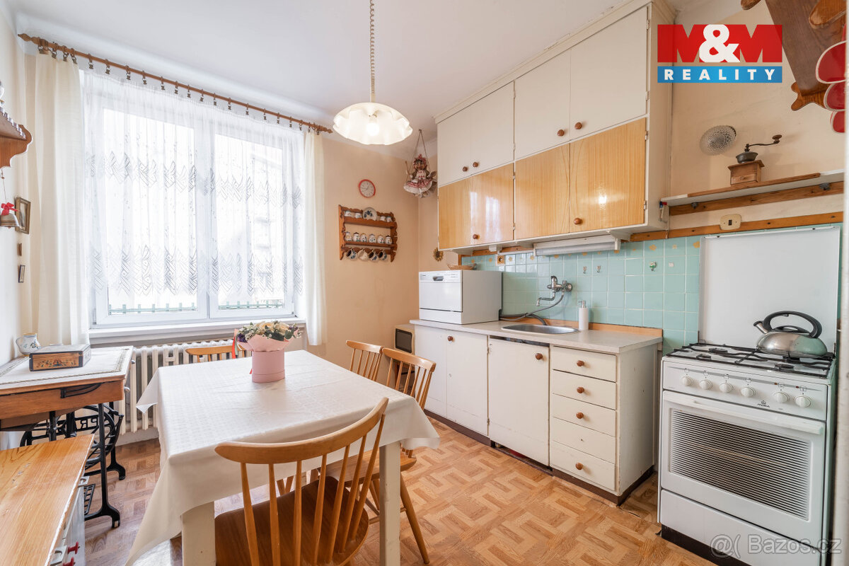 Prodej bytu 4+1, 102 m², Praha, ul. U družstva Repo - 14