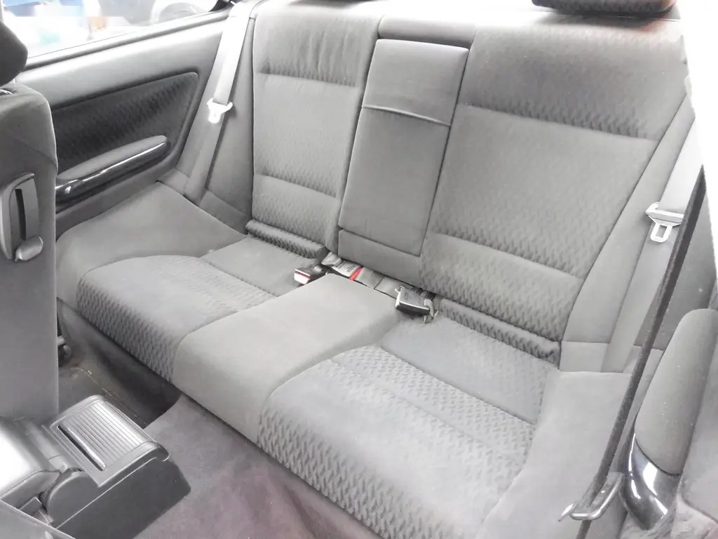 BMW Řada 3, 323 CI - 14