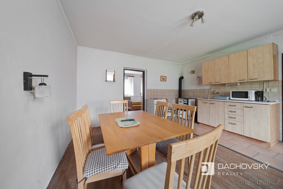 Prodej rodinného domu 103 m², pozemek 2.306 m², Seč - 14