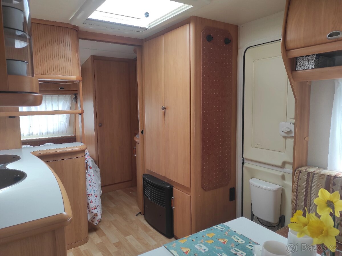 Karavan, obytný přívěs Hobby 495 - 14