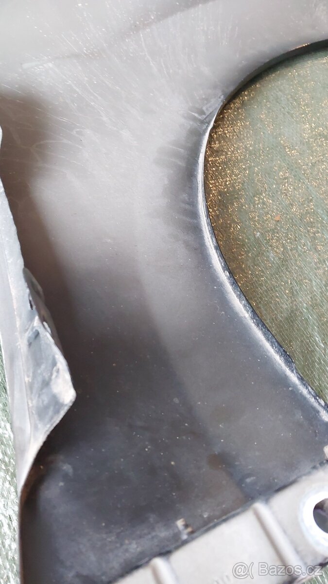 Mercedes W164 BLATNÍK LEVÝ ČERNÝ 4000kč - 14