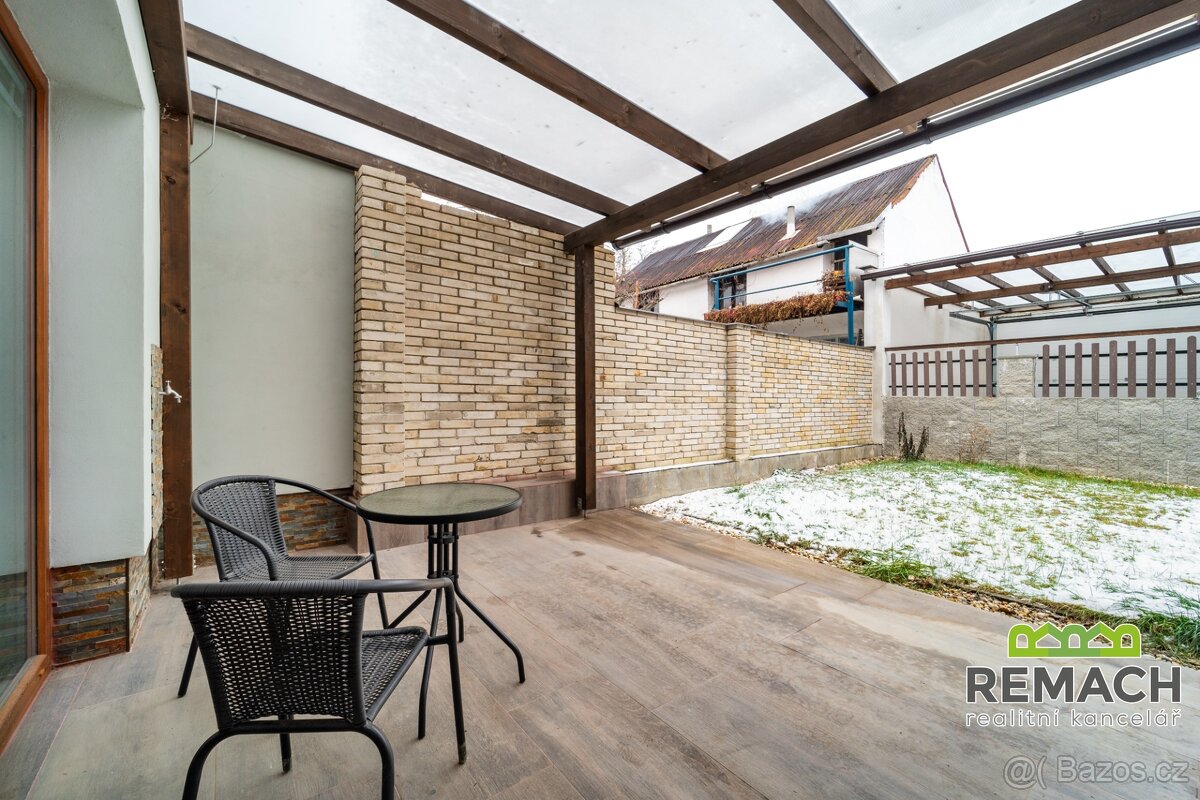 Pronájem, byt 3+kk, 110m2 Staré Město, ev.č. 03374 - 14