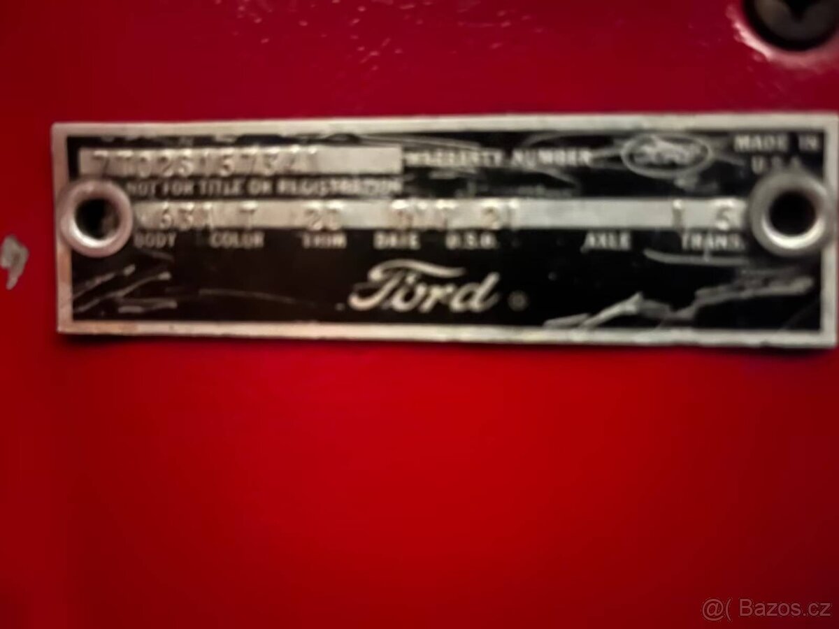 Krásný Ford Mustang Fastback z roku 1967 - 14