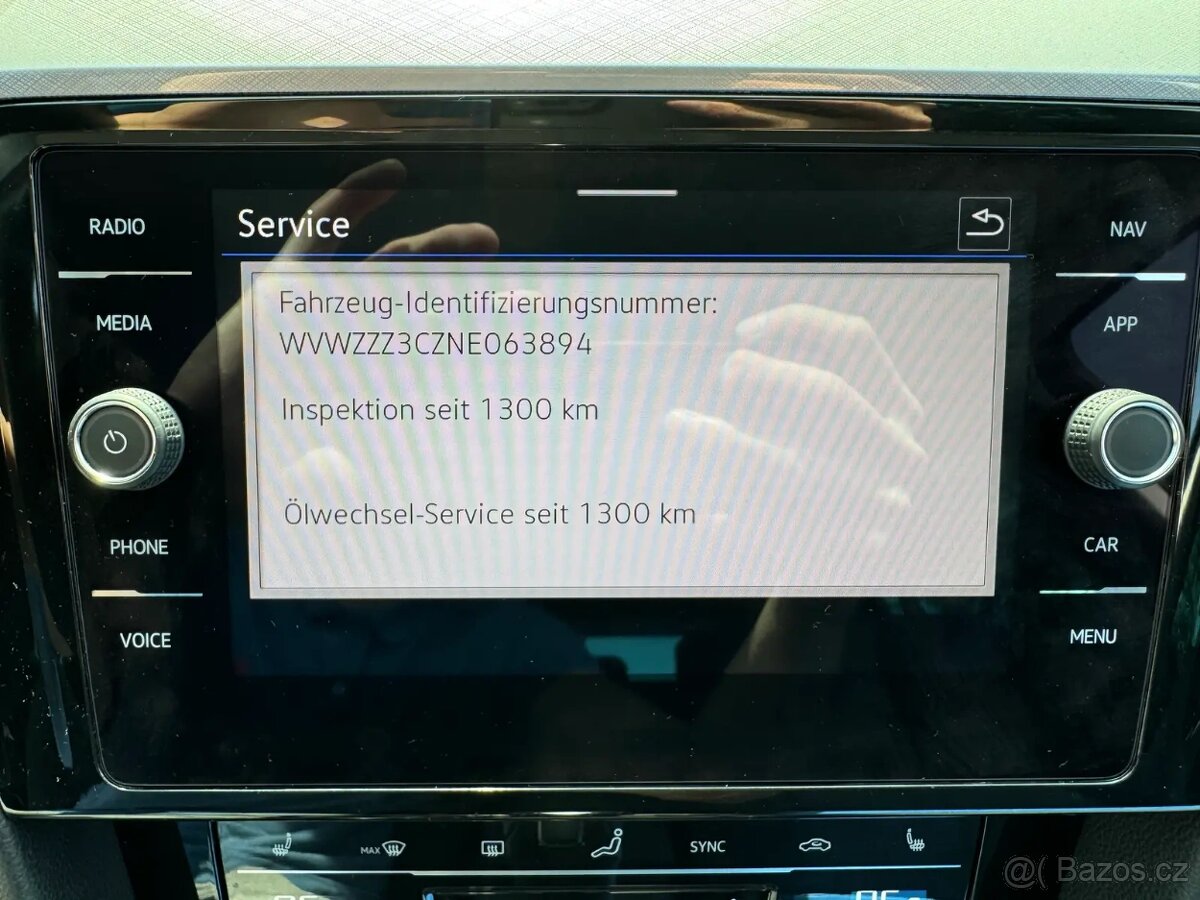 Volkswagen Passat Business TDI 147kw R-line/tažné/kamera/LED - 14