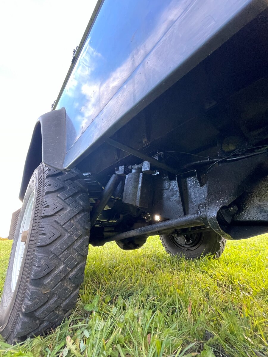 Land Rover Defemder 110 TD 5 - 14