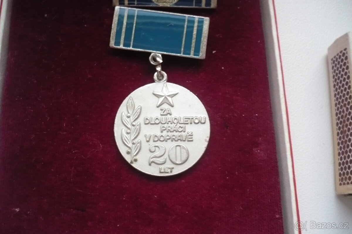 Odznaky a vyznamenání - 14