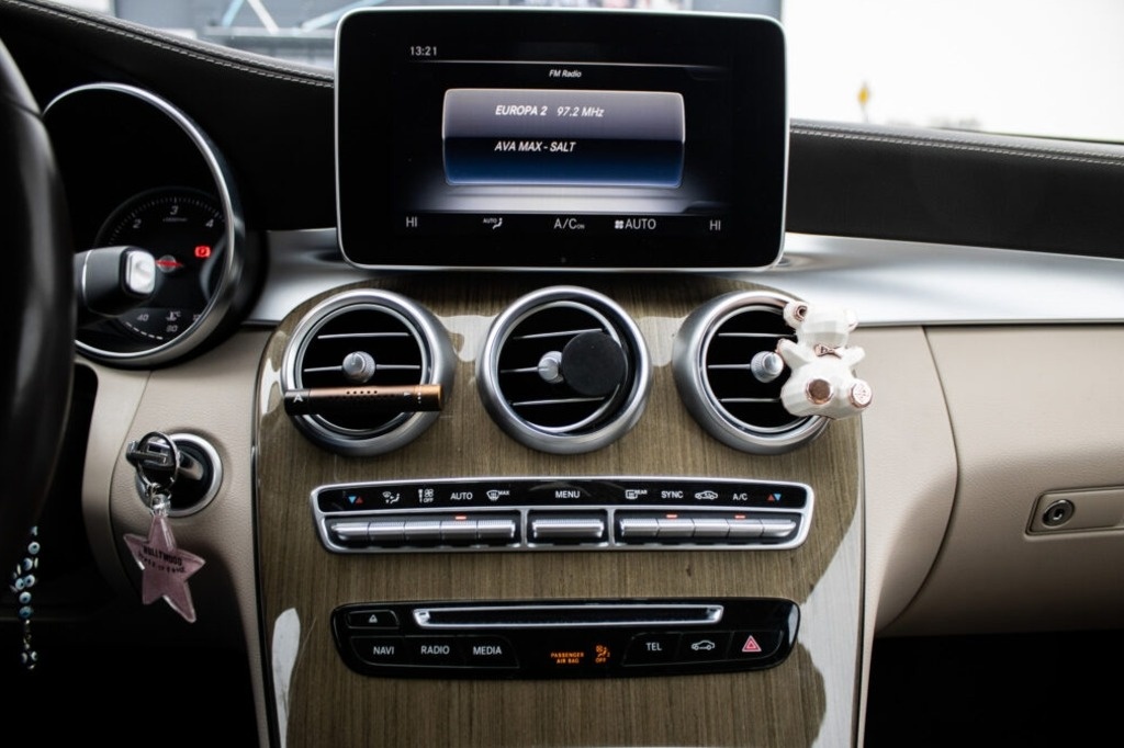 Mercedes Benz C 200 d, 100kW (2017) - 14