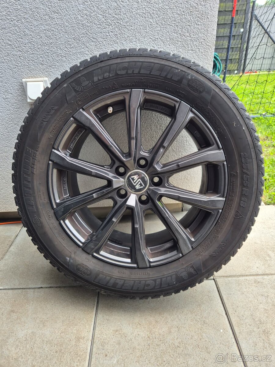 Mercedes Benz GLA200d 2.0 - 14