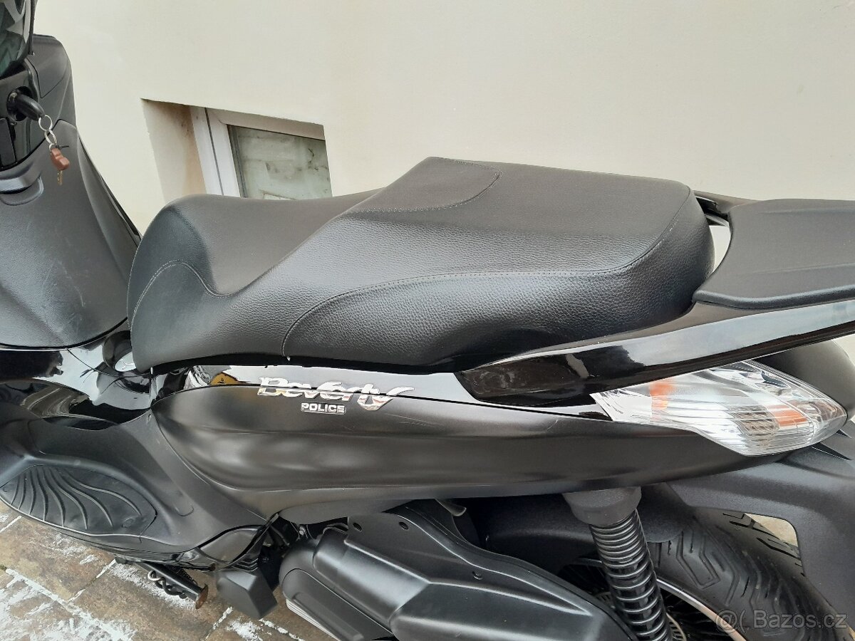 Piaggio Beverly 300i ABS, ASR, 2017, ZIMNÍ CENA - 14