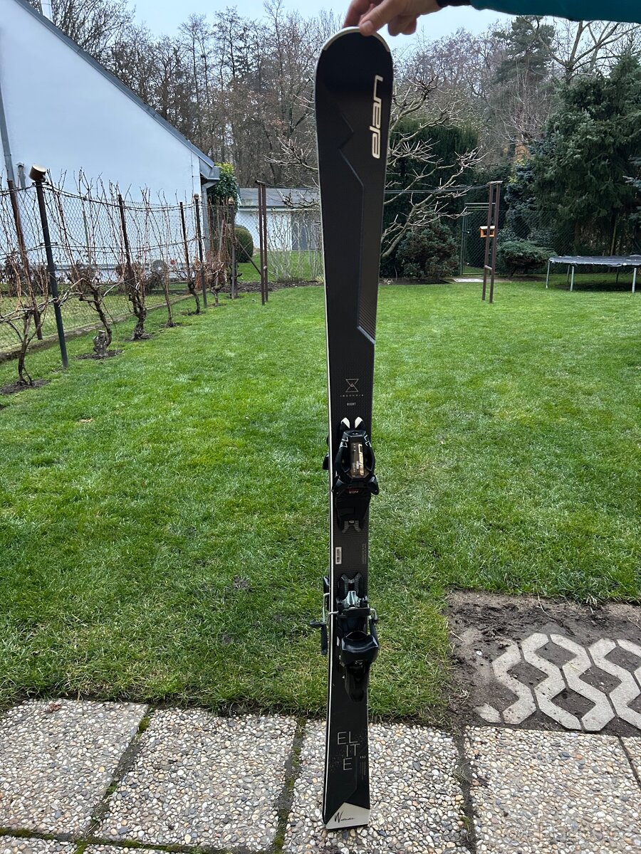 Prodám lyže ELAN INSOMNIA ELITE, vel. 152. Vázání ELAN 11 - 14