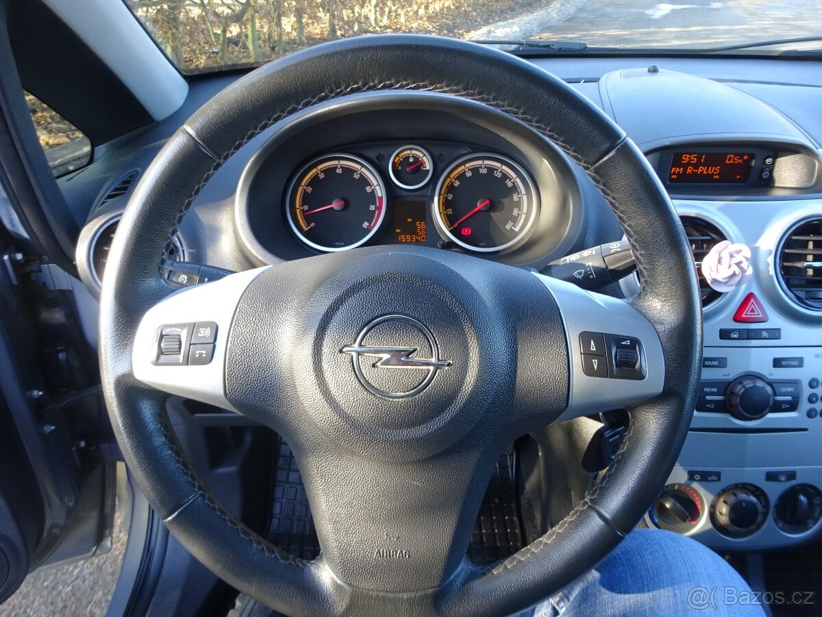 Opel Corsa 1.2i r.v.2011 (63 kw) Koupeno v ČR - 14