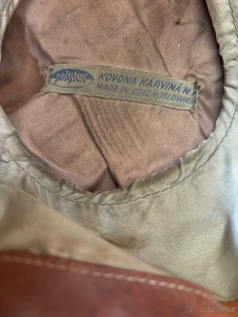 Kukla,přilby helmy - 14