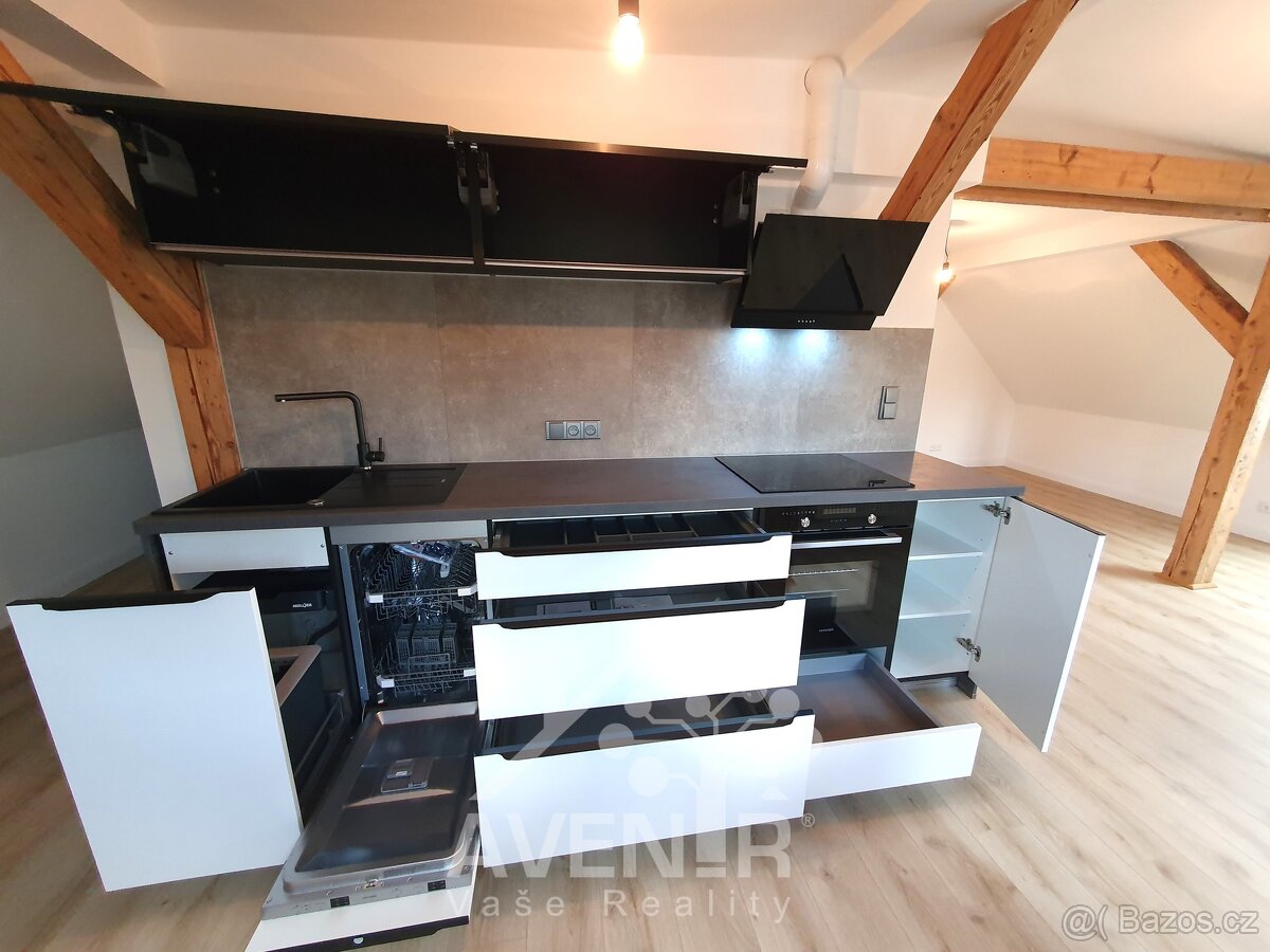 Prodej podkrovního bytu 1+kk, 59 m², Jablonec n.N., Anenské - 14