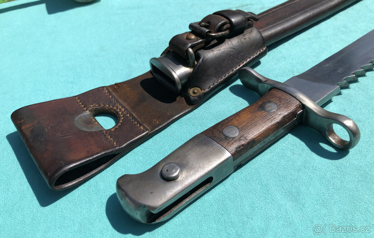 Švýcarský bodák M1914 s pilou - 14