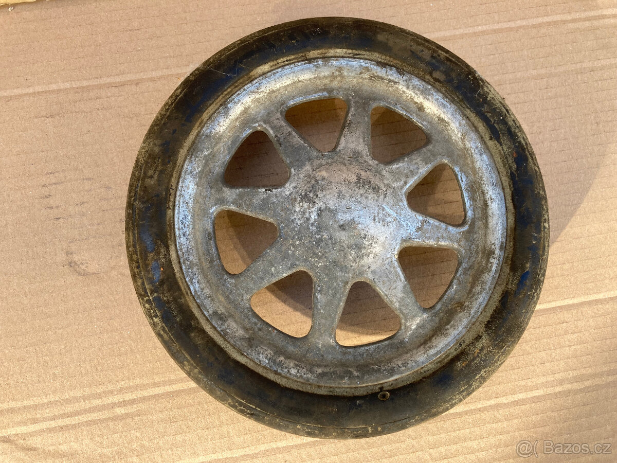 Stará kolečka k dětskému kočárku, pár 500 kč s poštou - 14