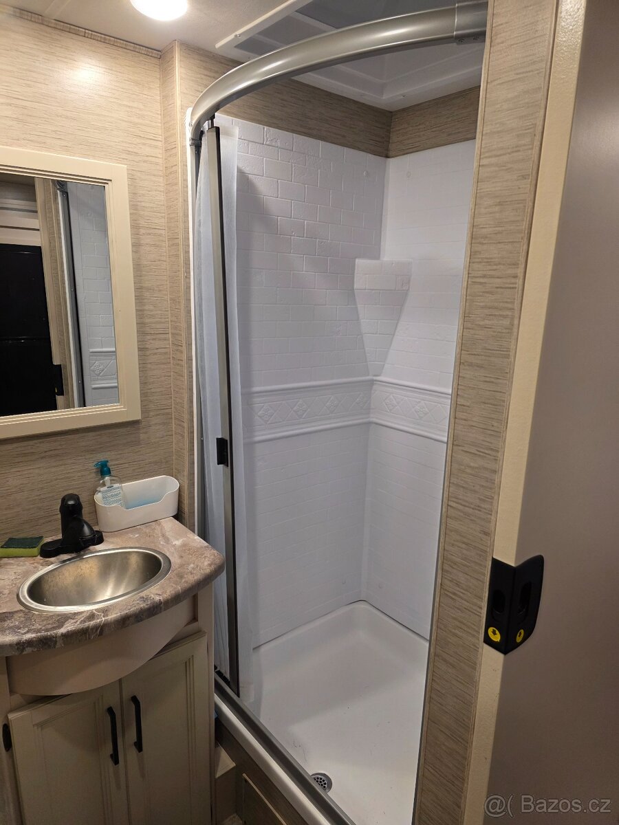 Obytne auto Ford - 14