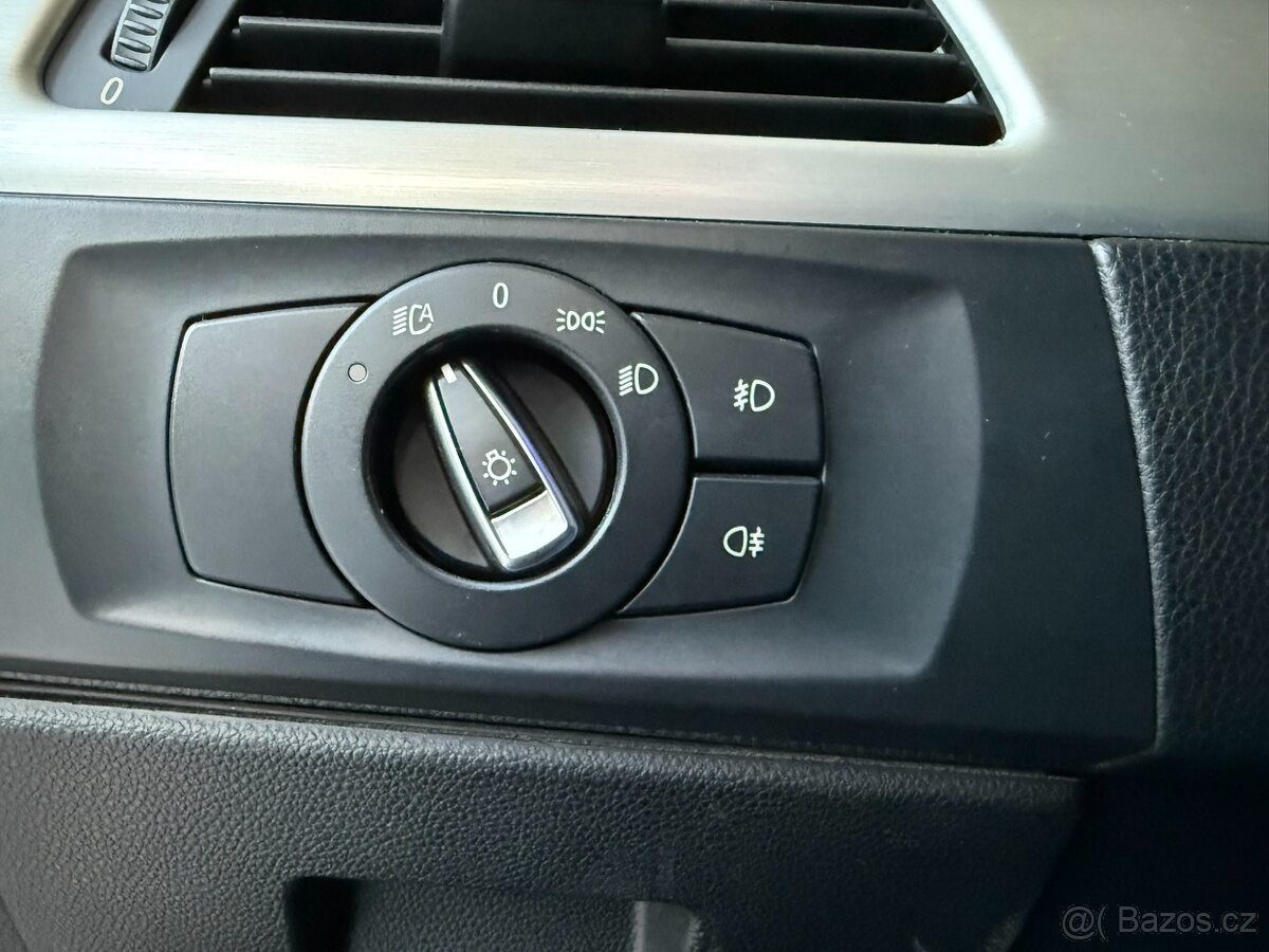 BMW Řada 3, 320i 2.0 125 kW - 14