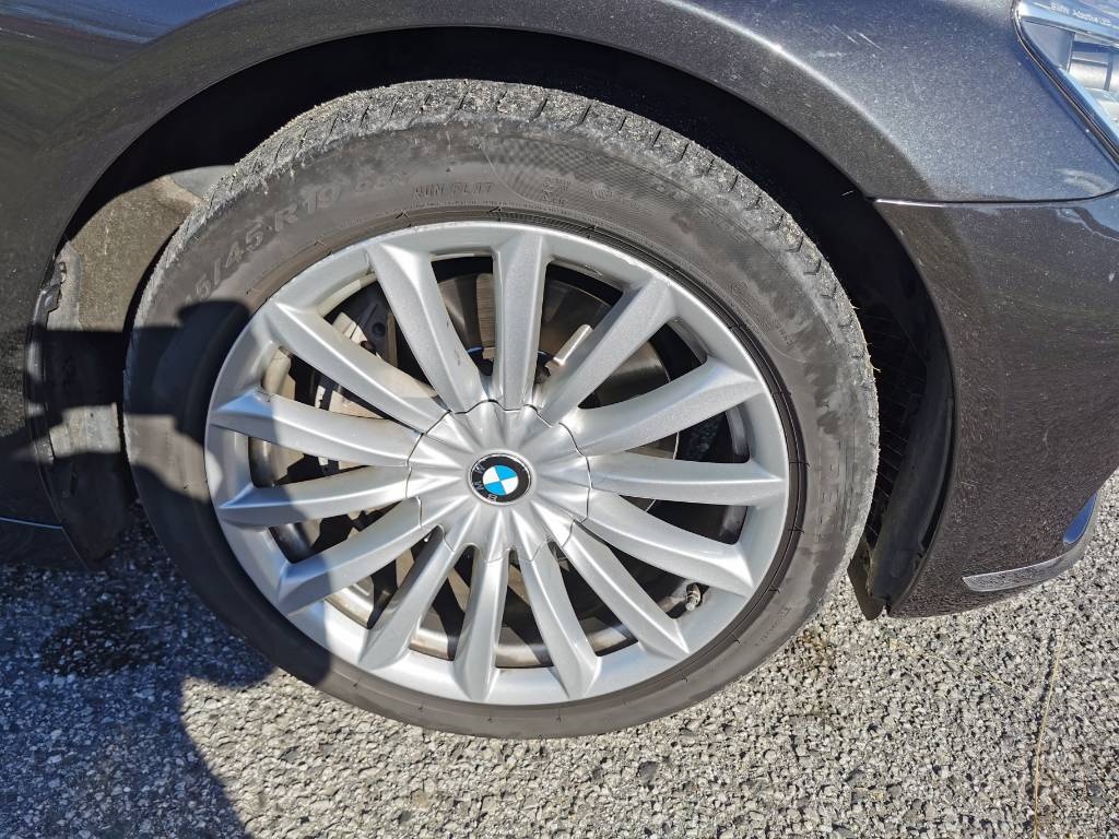 BMW Rad 7 730d A/T - 14