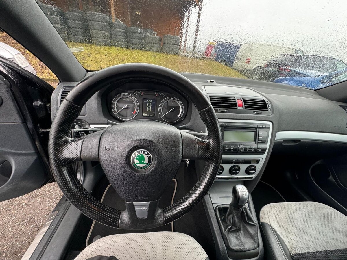Škoda Octavia 2.0 RS FSI TURBO - 14